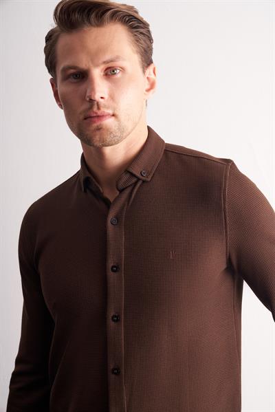 Kahverengi Uzun Kol Düğmeli Yaka Kendinden Desenli Pamuklu Slim Fit Gömlek 1004255267
