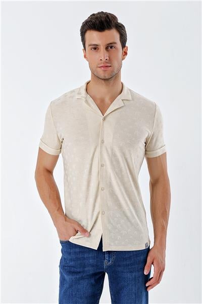 Bej Kısa Kollu Desenli Jakarlı Apaş Yaka Cepsiz Casual Slim Fit Dar Kesim Gömlek 1004230150