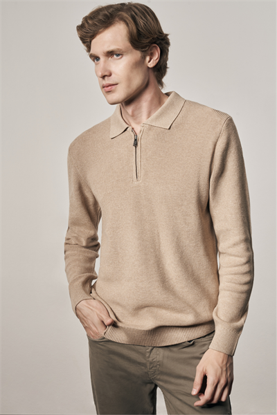 Koyu Bej Fermuarlı Polo Yaka Uzun Kol Cepsiz Comfort Fit Casual Pamuklu Triko Kazak 1012255202