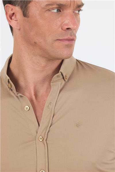 Bej italyan Düğmeli Yaka Kısa Kol Cepsiz Slim Fit Gömlek 1004250255