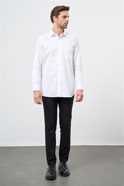 Beyaz Sert Yaka Uzun Kol Cepli Comfort Fit %100 Pamuk Gömlek 1004260323
