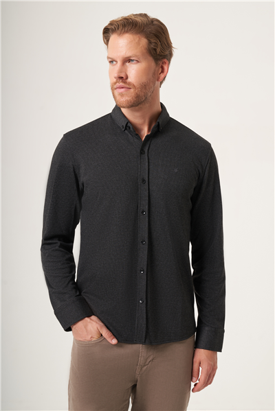 Siyah Düğmeli Yaka Dokulu Örme Slim Fit Esnek Gömlek 1004265169