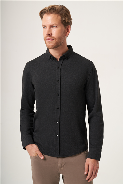 Siyah Düğmeli Yaka Dokulu Örme Slim Fit Esnek Gömlek 1004265171