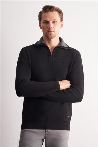 Siyah Fermuarlı Yarım Balıkçı Uzun Kol Cepsiz Comfort Fit Casual Pamuklu Triko Kazak 1012255204