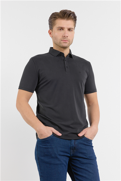 Siyah İtalyan Yaka Kısa Kol Cepsiz Slim Fit Pamuklu Tişört 1011260180