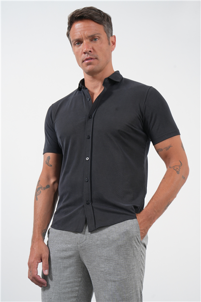 Siyah İtalyan Yaka Kısa Kol Cepsiz Slim Fit Esnek Gömlek 1004260159