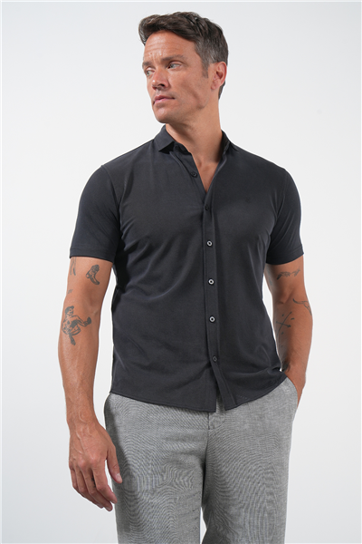 Siyah İtalyan Yaka Kısa Kol Cepsiz Slim Fit Esnek Gömlek 1004260159