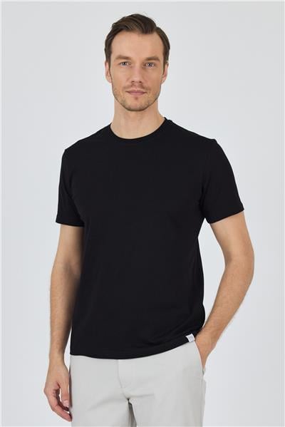 Siyah Kısa Kol Bisiklet Yaka Cepsiz Pamuk Casual Slim Fit Tişört 1011250158