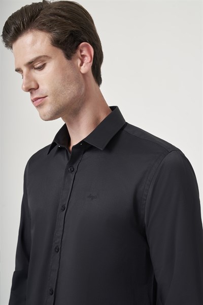 Siyah Sert Yaka Uzun Kol Cepsiz Slim Fit Pamuklu Gömlek 1004260213