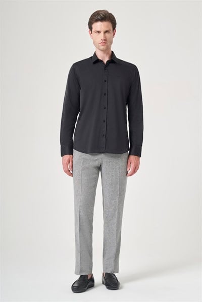 Siyah Sert Yaka Uzun Kol Cepsiz Slim Fit Pamuklu Gömlek 1004260213