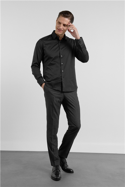 Siyah Sert Yaka Uzun Kol Cepsiz Slim Fit Pamuklu Gömlek 1004255228