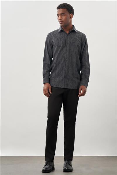 Siyah Uzun Kol Baskılı Bez Ayağı Sert Yaka Cepli Pamuklu Classic Comfort Fit Gömlek 1004245214