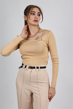 Z1480 Kare Yaka Dantel Body - Camel