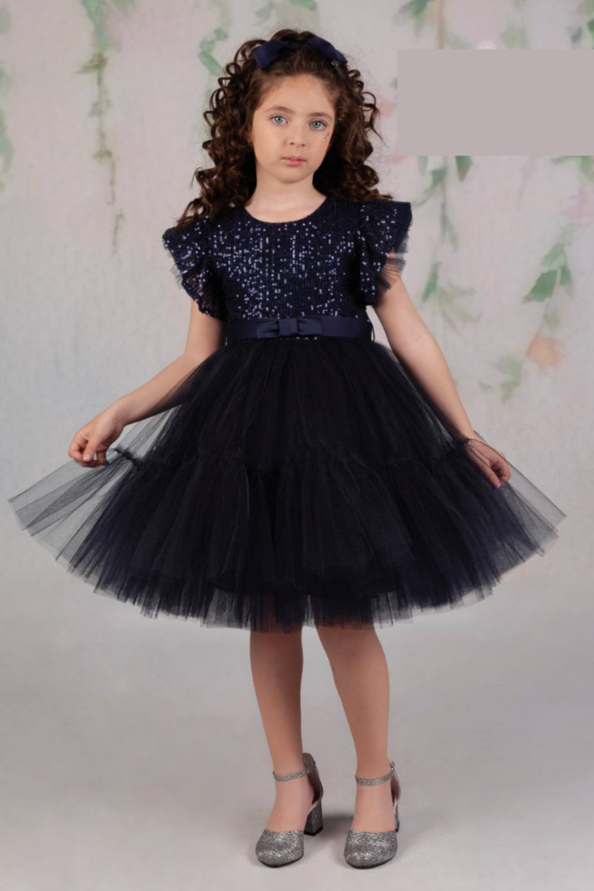 PULLU TOKALI LACİVERT KABARIK ELBİSE