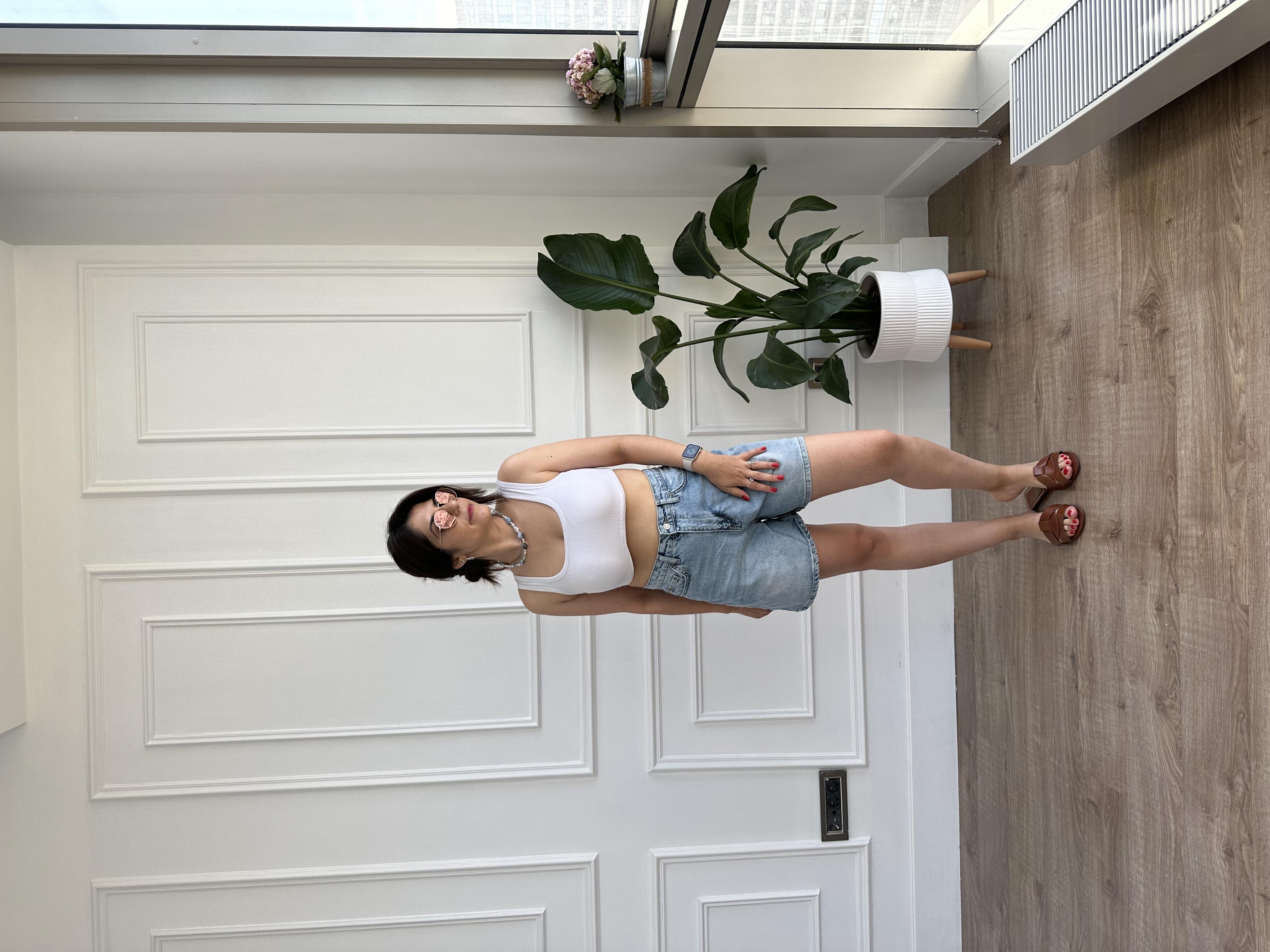 Açık Mavi  Yıkama Denim Şort