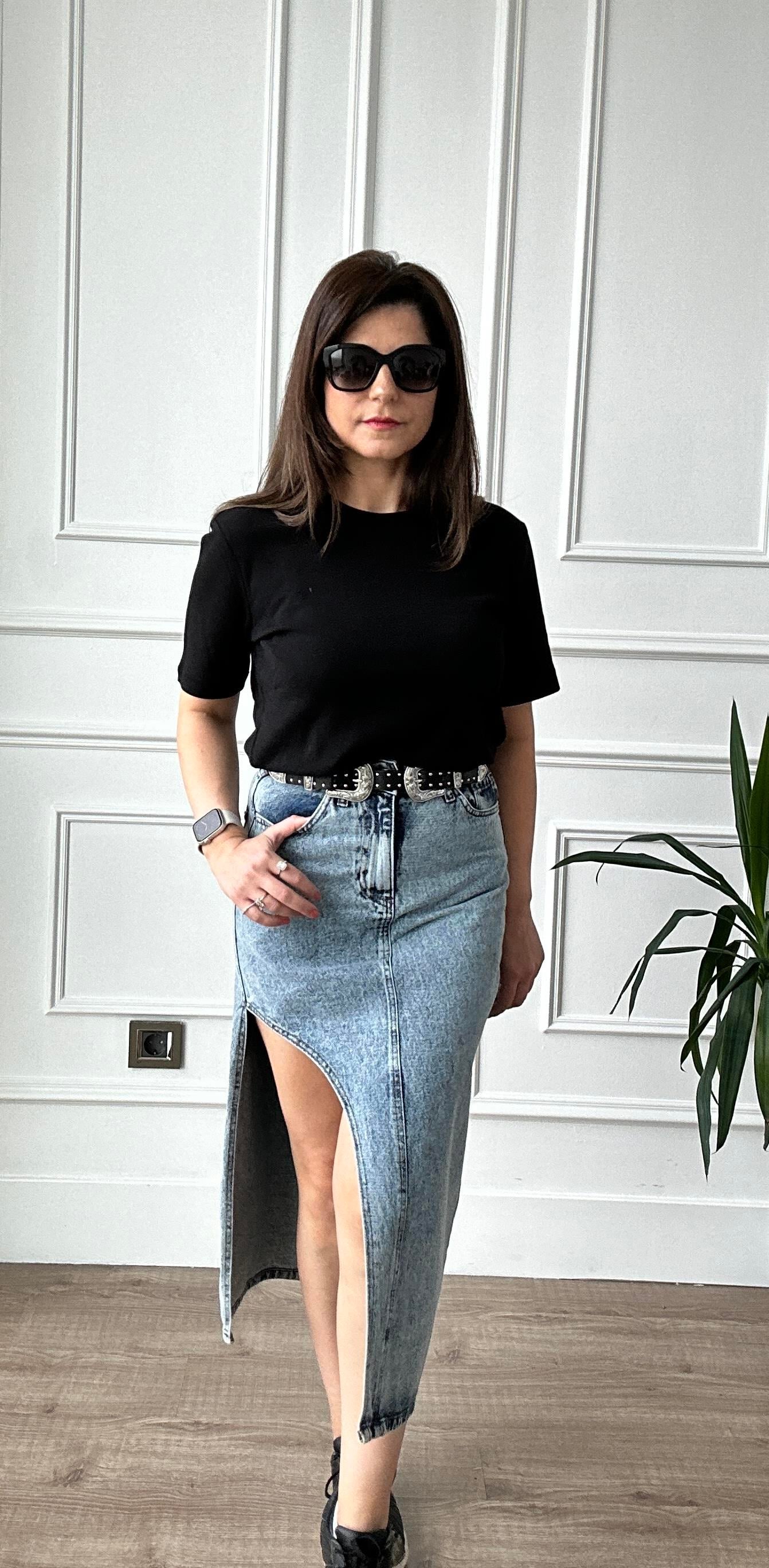 Mavi Yırtmaçlı Midi Boy Denim Etek