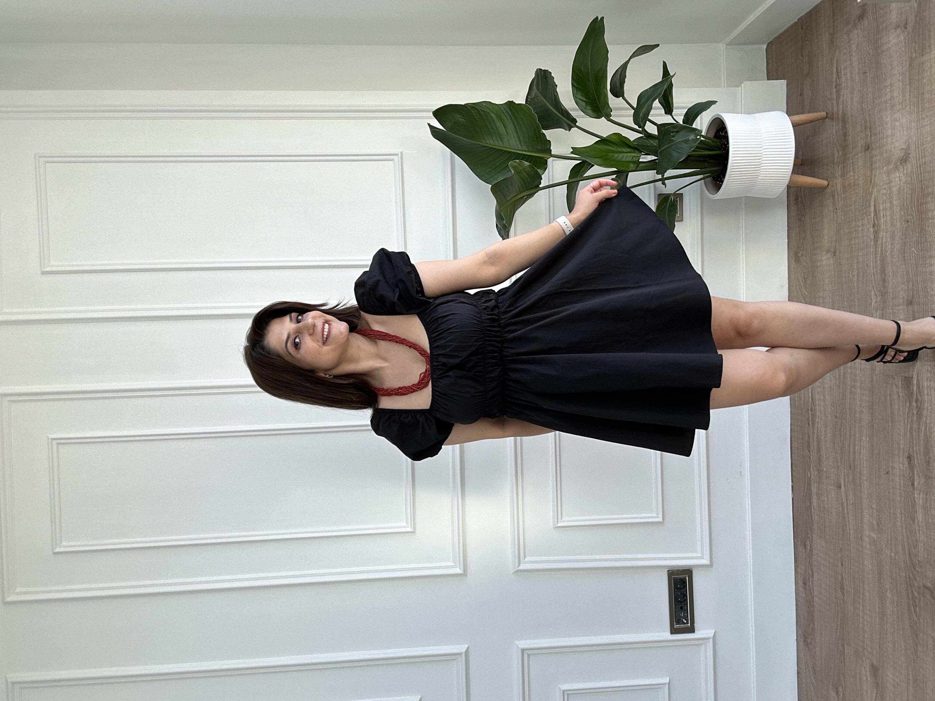 Siyah Balon Kol Gipeli Poplin Mini Elbise