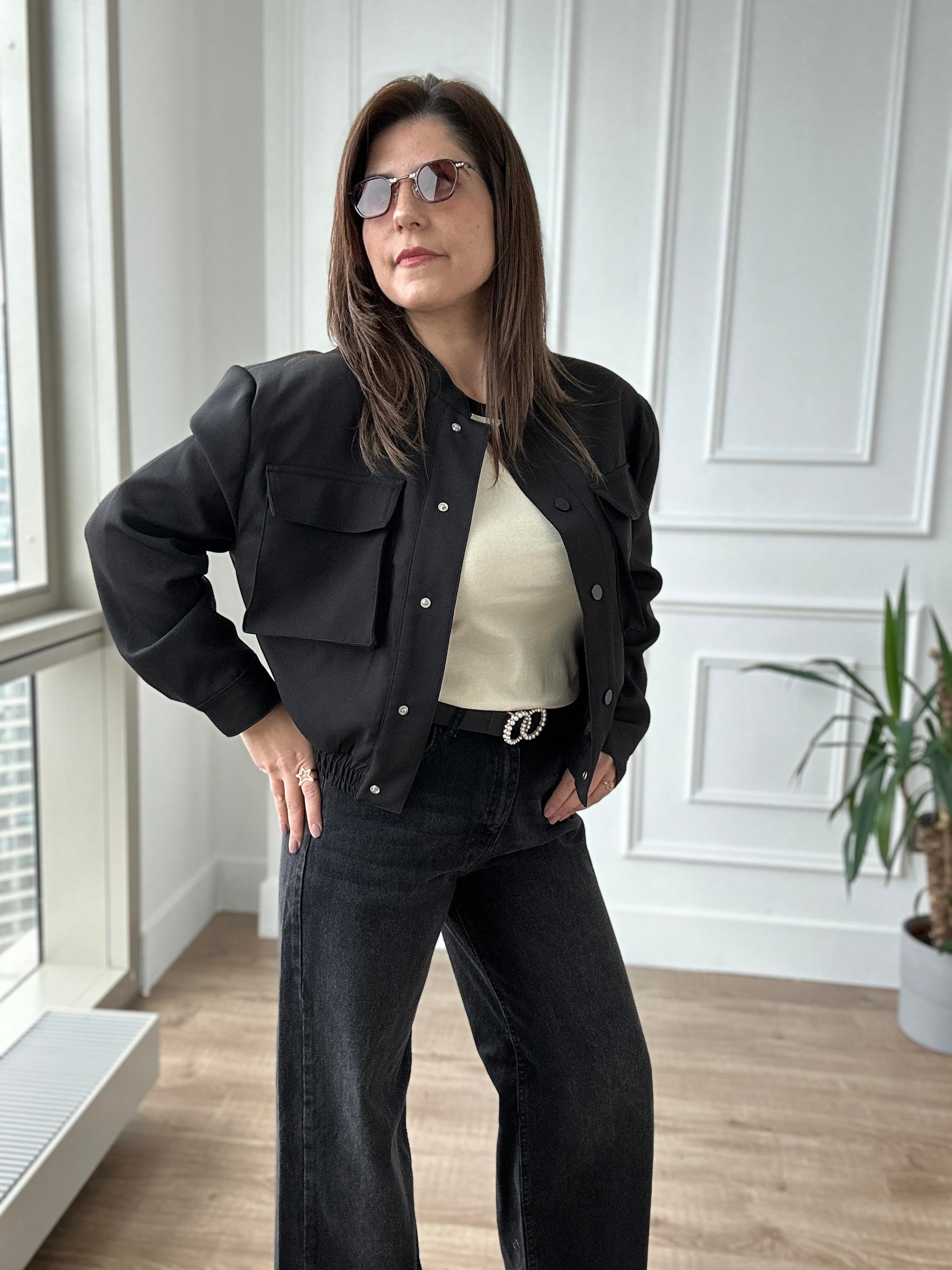 Siyah Crop Bomber Ceket