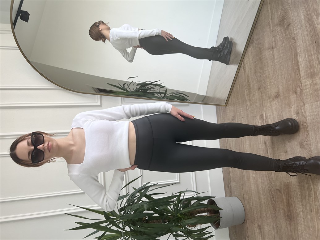 Siyah Mat Deri Şardonlu Tayt