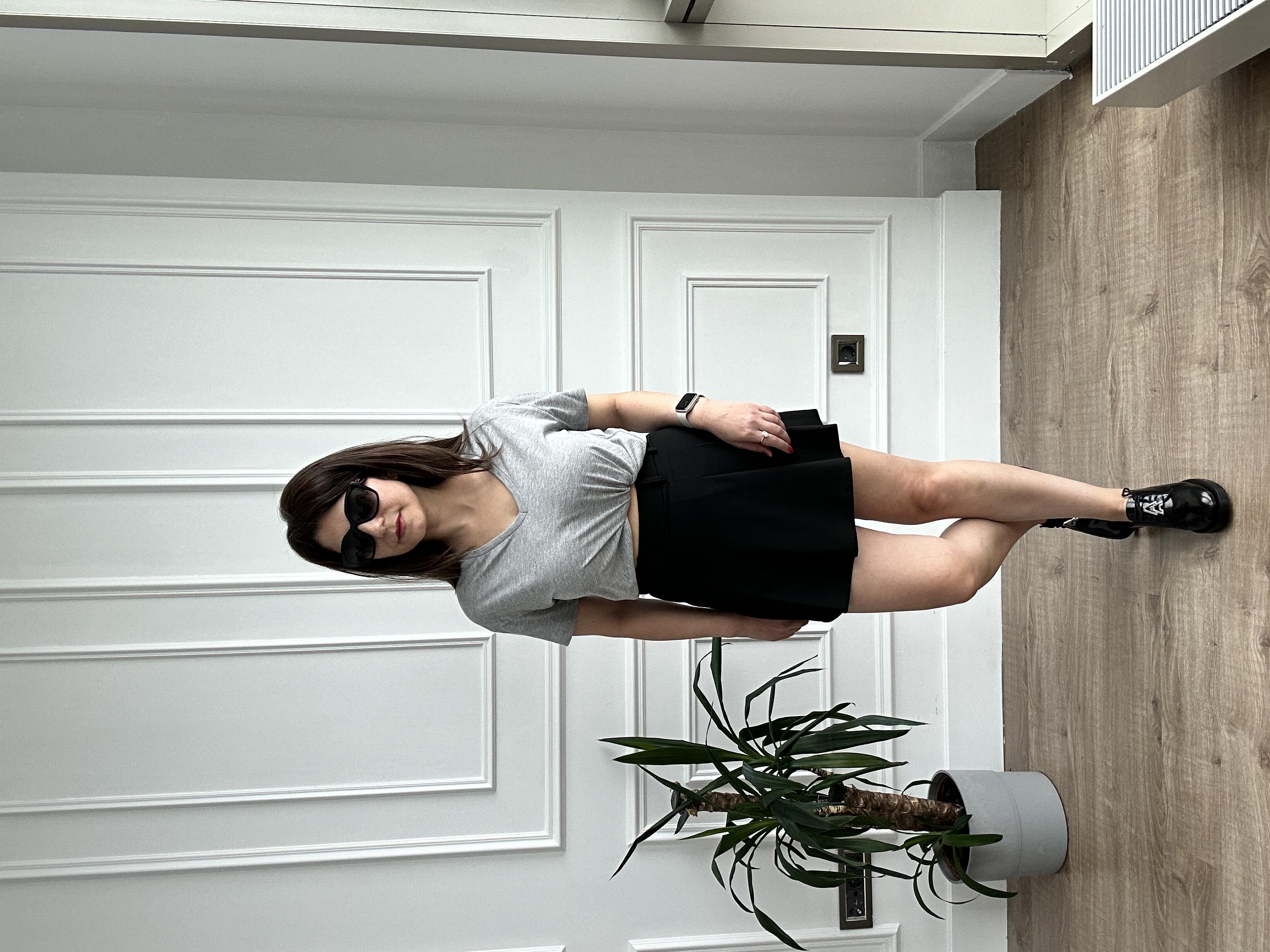 Siyah Polyviskon Şort Etek Ceket Takım