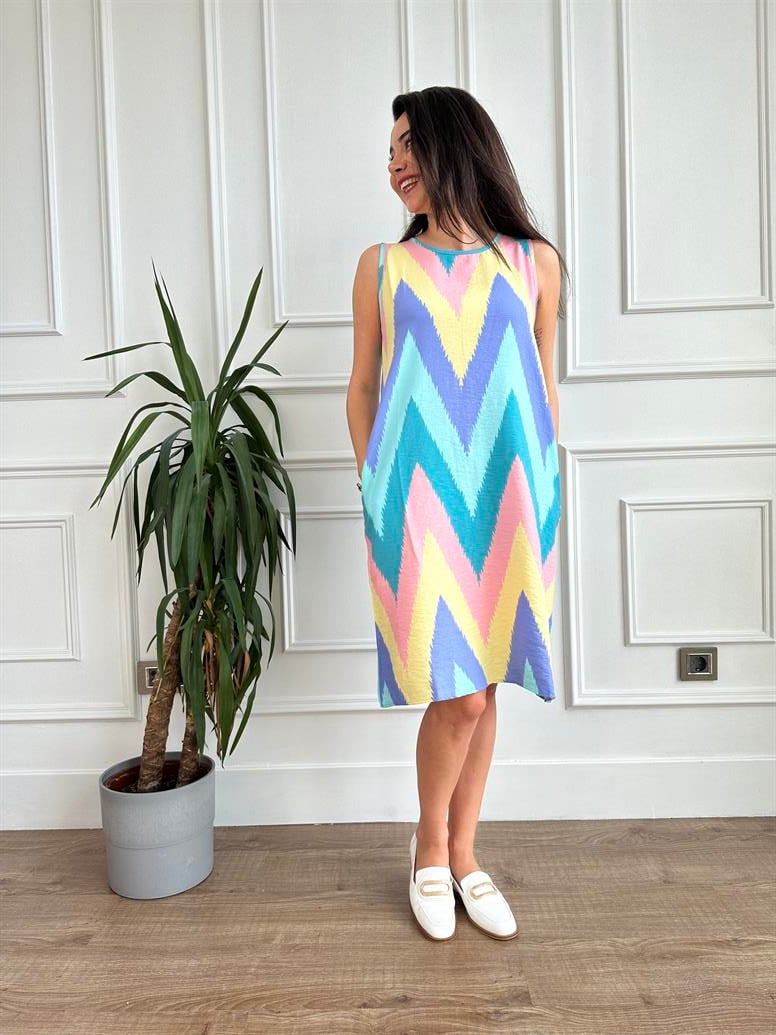 Zigzag Desenli Çan Elbise