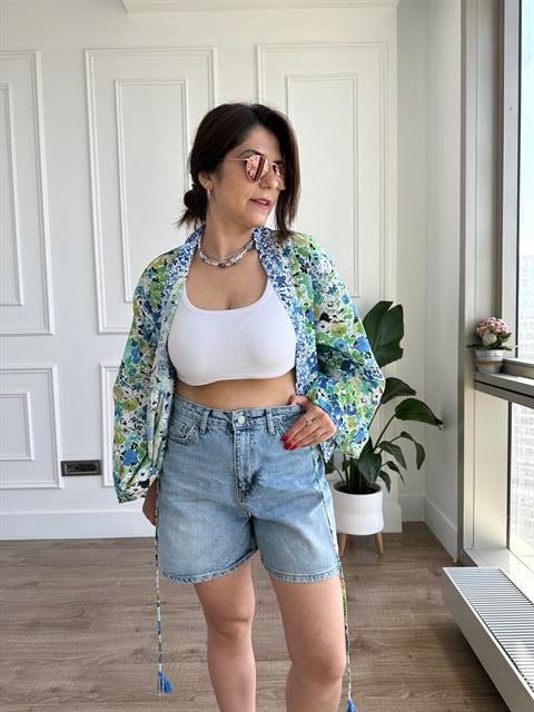 Açık Mavi  Yıkama Denim Şort