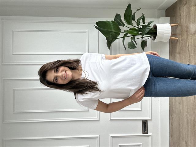 Beyaz Likralı Bisiklet Yaka Basic Örme Tişört