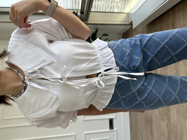 Beyaz Önden Bağlamalı Bebe Yaka Gömlek