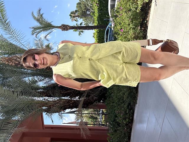 Fıstık Yeşili Yakasız Yelek Şort Takım