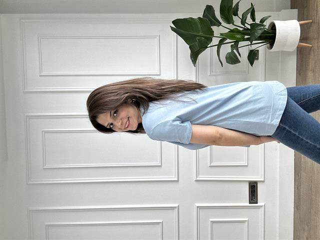 Mavi Likralı Bisiklet Yaka Basic Örme Tişört