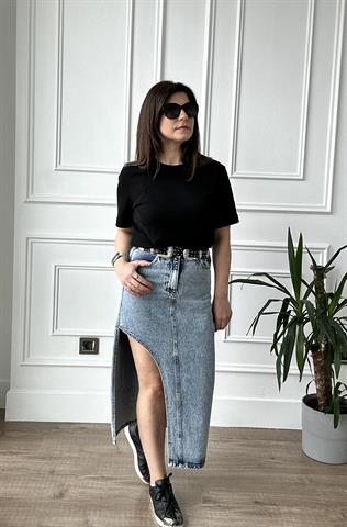 Mavi Yırtmaçlı Midi Boy Denim Etek