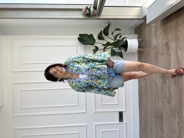 Önden Bağlamalı Çiçek Desen Bluz