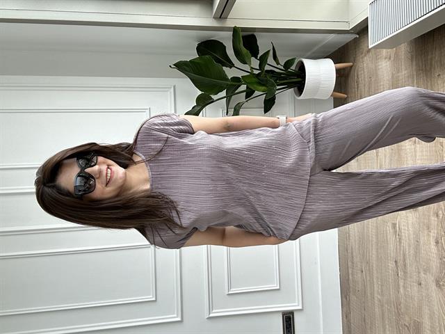Piliseli Kumaş Koyu Gri Bluz Pantolon Takım