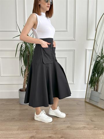 Siyah Beyaz Cepli Elbise