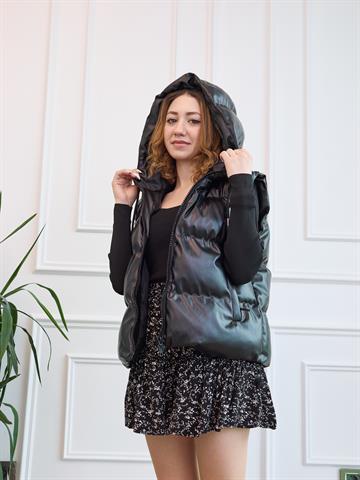 Siyah Kapüşonlu Deri Şişme Yelek