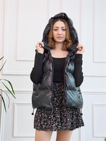 Siyah Kapüşonlu Deri Şişme Yelek