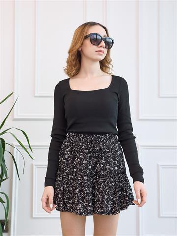 Siyah Kare Yaka Kazak