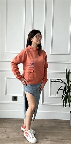 Turuncu Sloganlı Sweatshirt