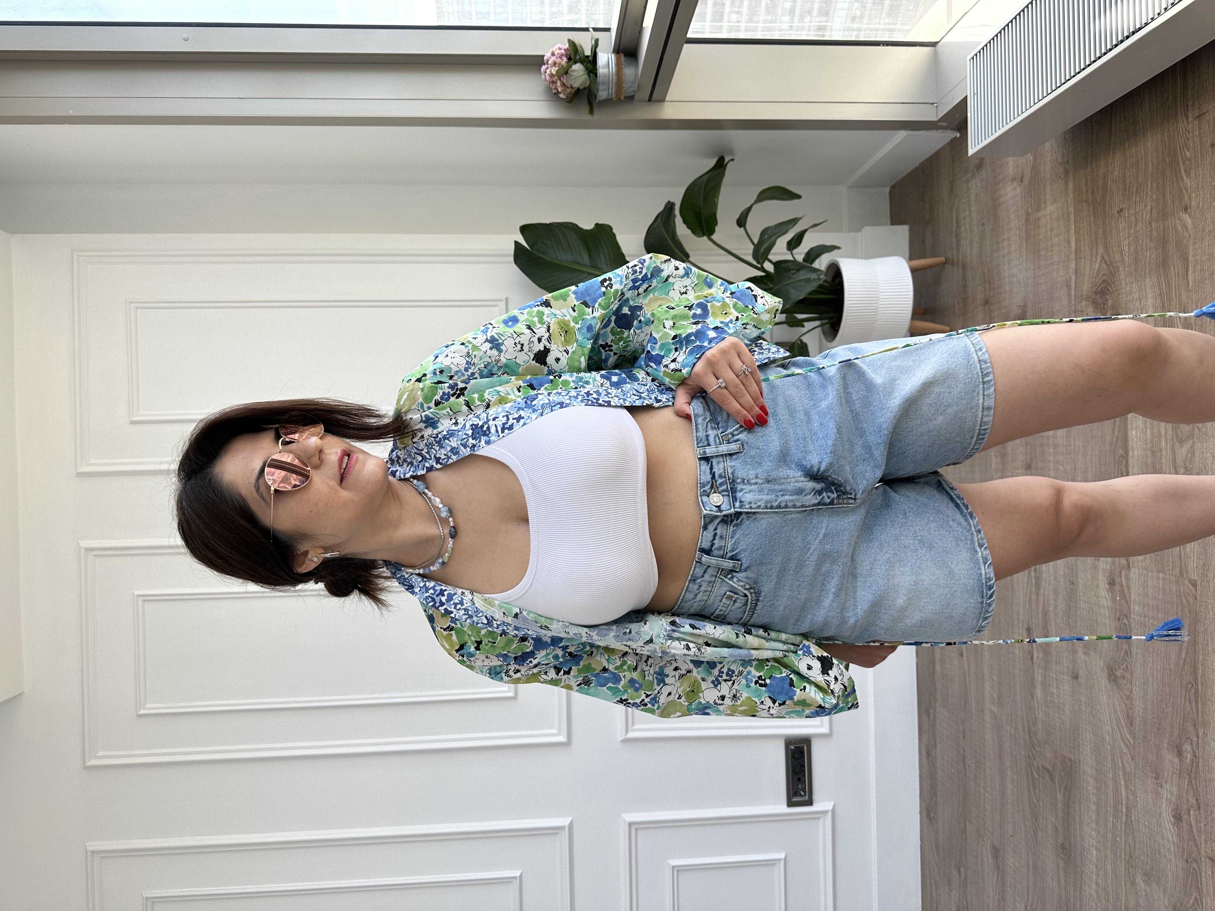 Açık Mavi  Yıkama Denim Şort