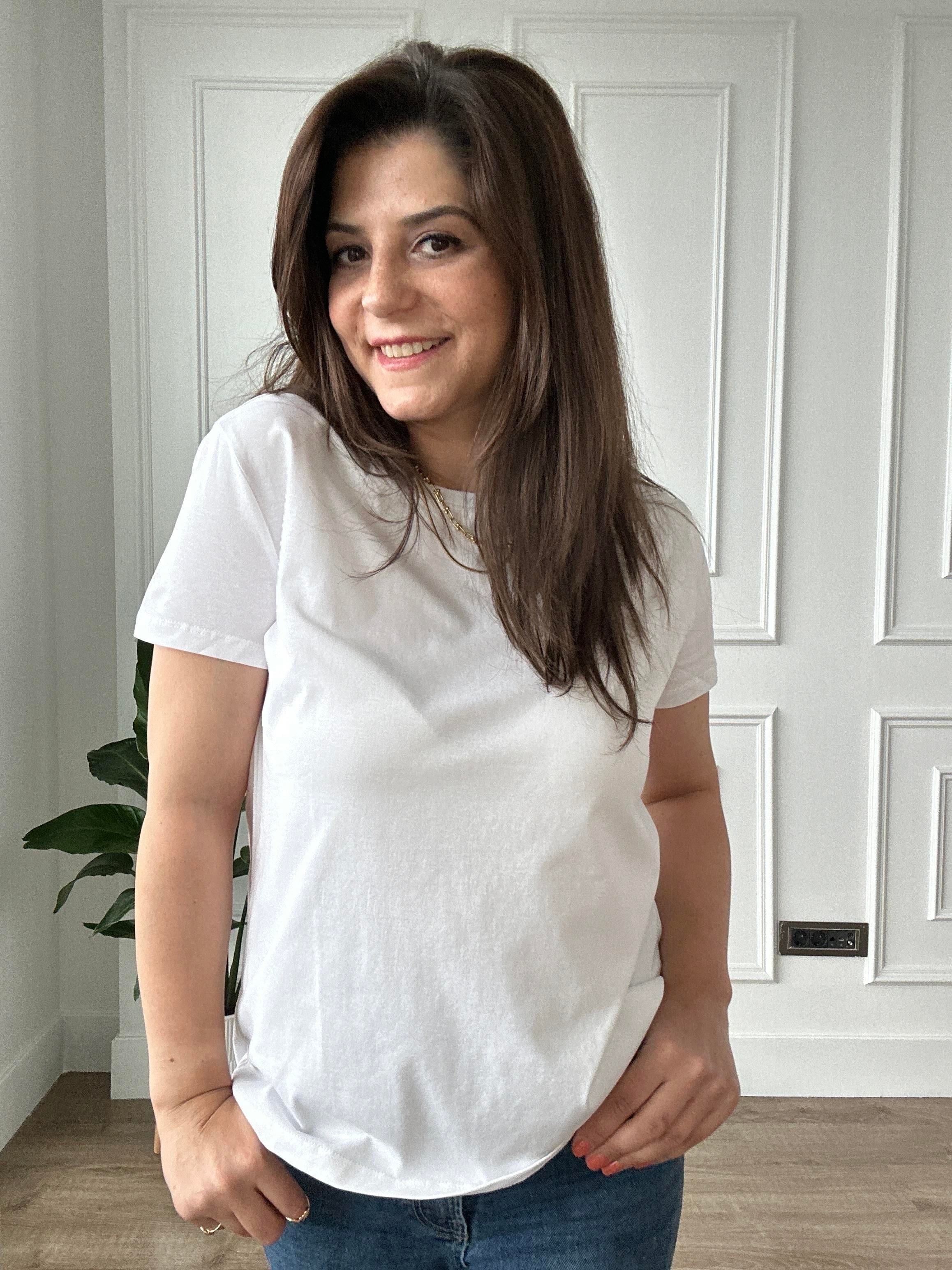 Beyaz Likralı Bisiklet Yaka Basic Örme Tişört