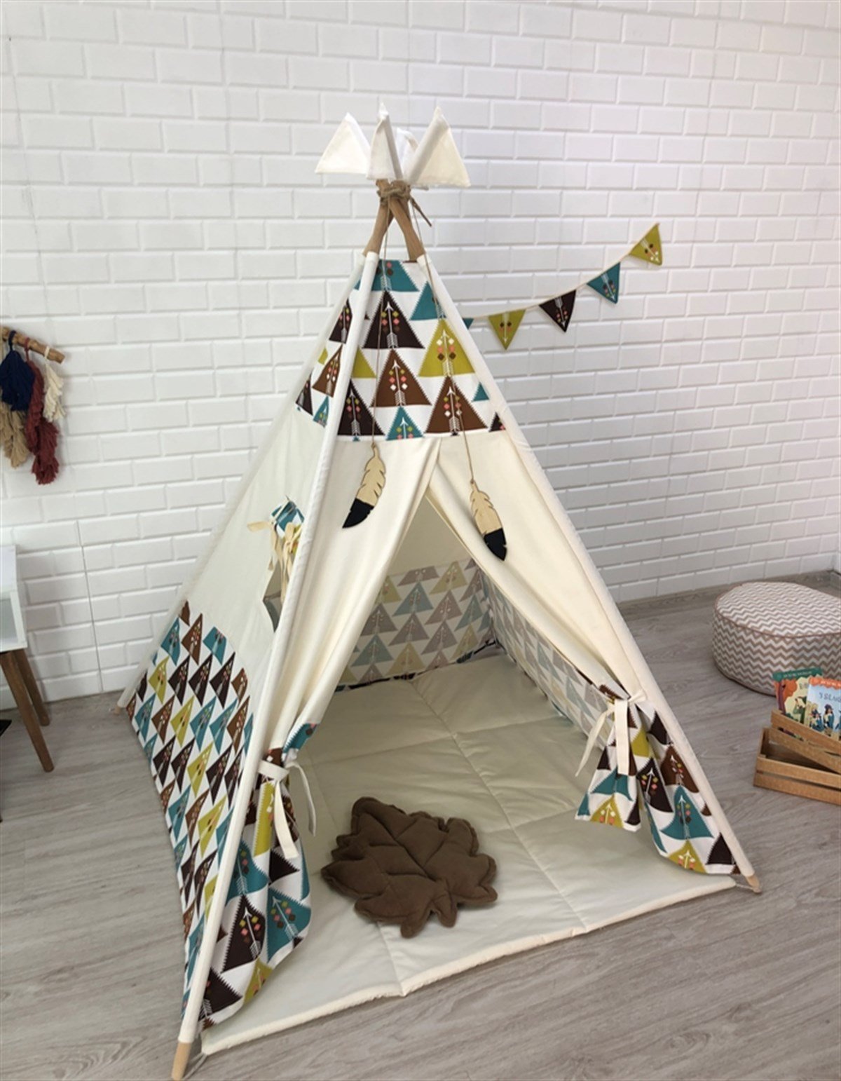 Renkli Üçgenler Oyun Çadırı