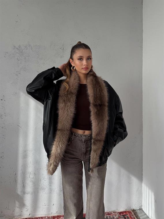 Belloro Siyah Yakası Kürk Detay Premium Deri Ceket