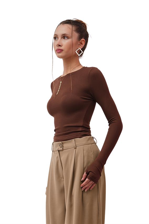 Fable Kahve Parmak Geçmeli Oysh  Basic Bluz