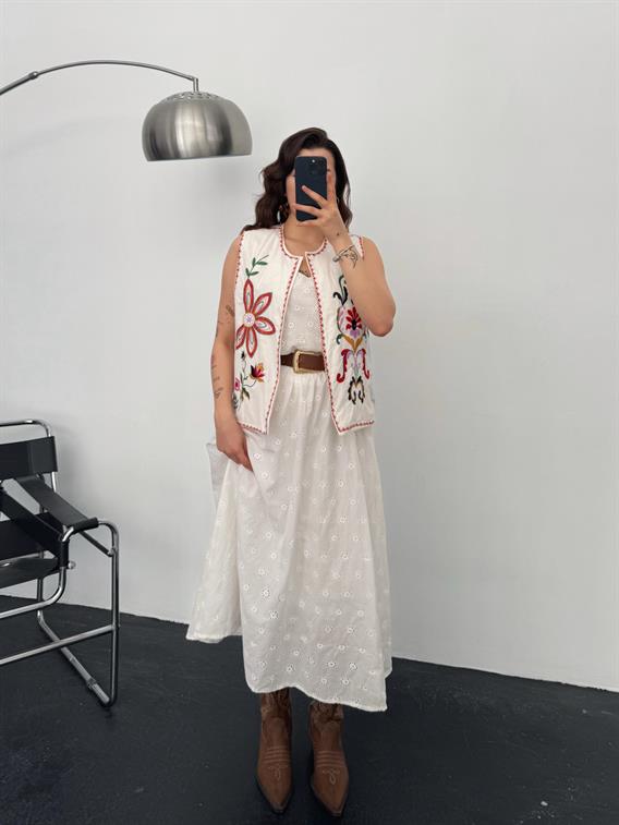 Harper Çiçek İşlemeli Beyaz Premium Uzun Yelek