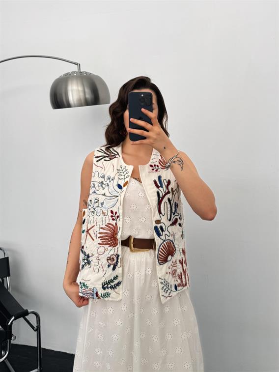 Harper Deniz Kabuğu İşlemeli Beyaz Premium Uzun Yelek