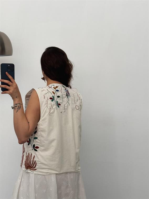 Harper Deniz Kabuğu İşlemeli Beyaz Premium Uzun Yelek