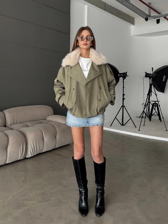 Jeksa Yakası Kürk Detay Kısa Mint Trençkot