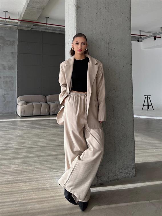 Ulvenor Bej Çizgili Düğme Detay Cepli  Blazer Takım