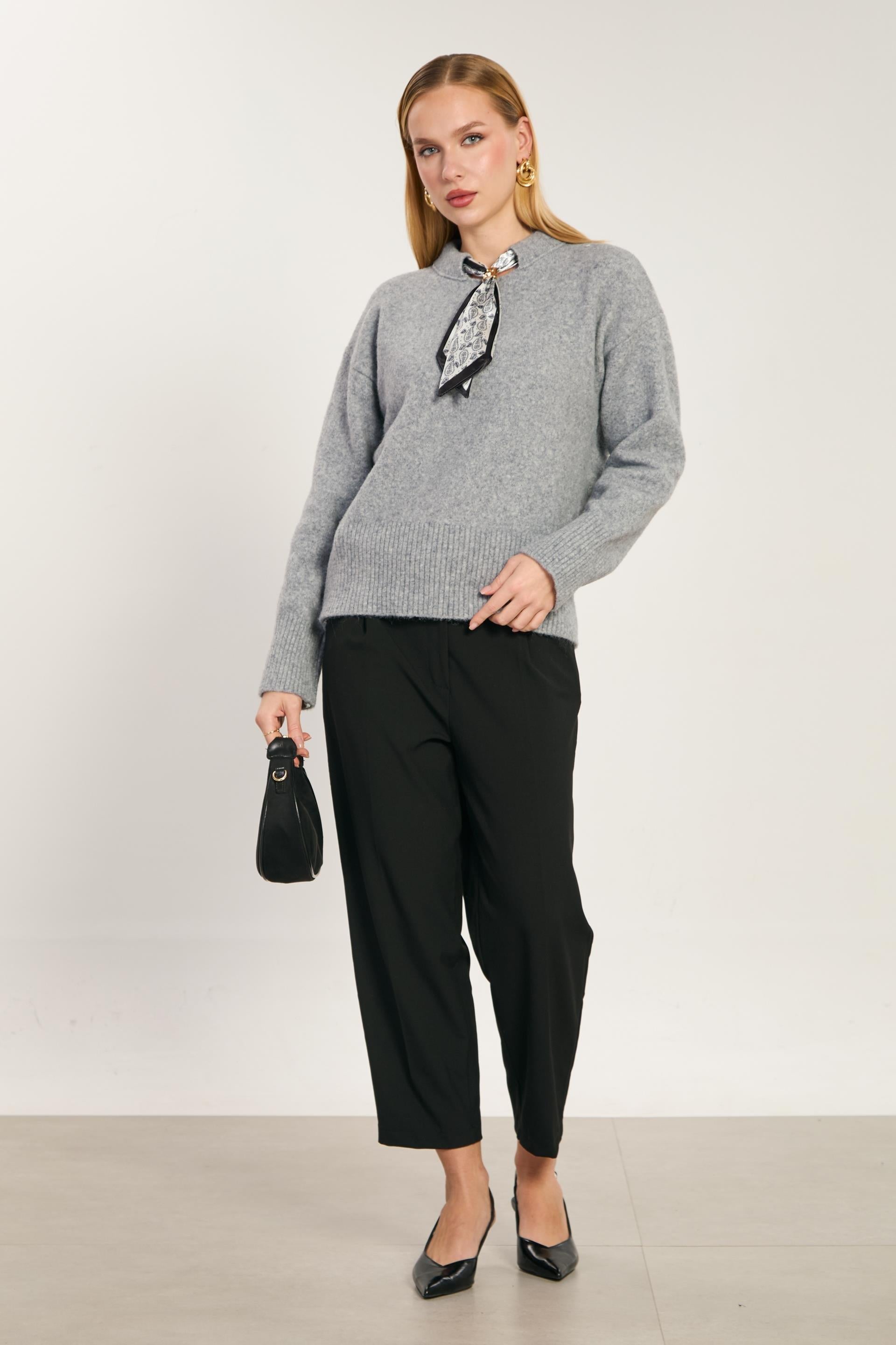 トップス AYK Straforlu kayık yaka kazak - Kadın | Bershka