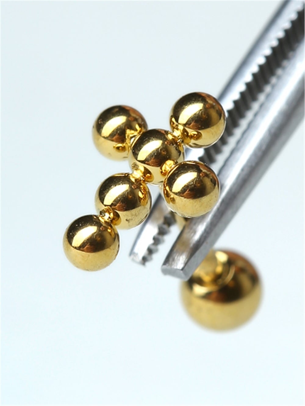 Nokta Haç Gold Piercing